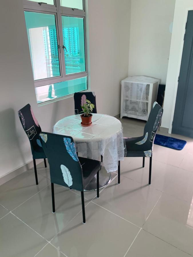 Апартаменты Tr Penang House For Large Family Getaways Байан-Лепас Экстерьер фото