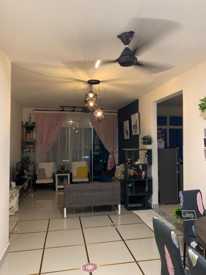 Апартаменты Tr Penang House For Large Family Getaways Байан-Лепас Экстерьер фото