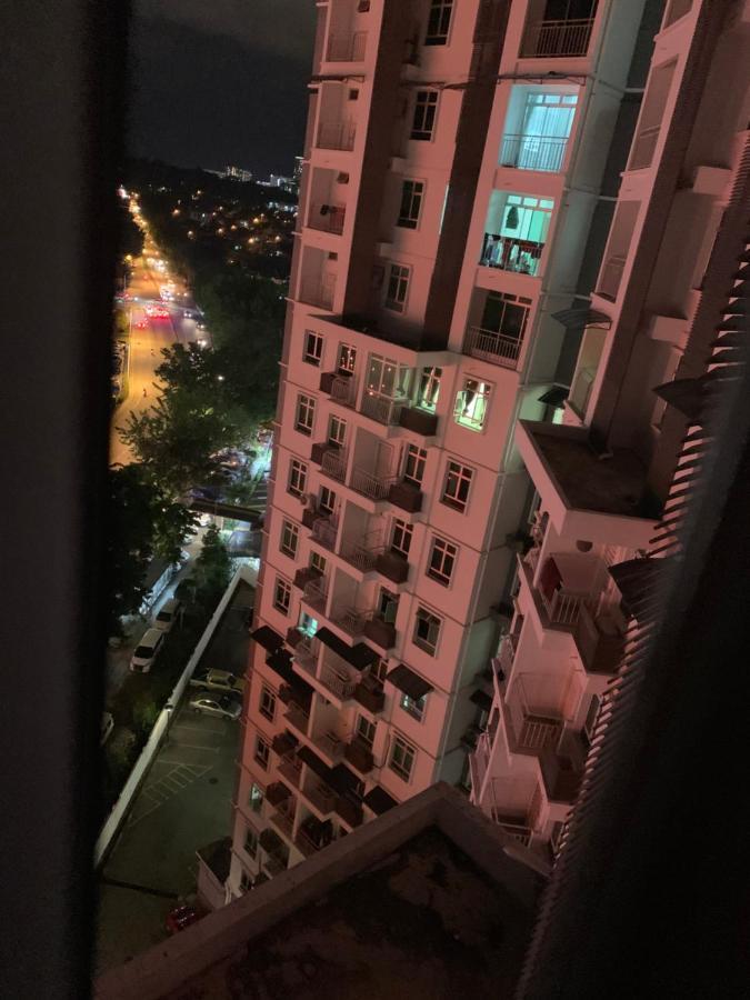 Апартаменты Tr Penang House For Large Family Getaways Байан-Лепас Экстерьер фото